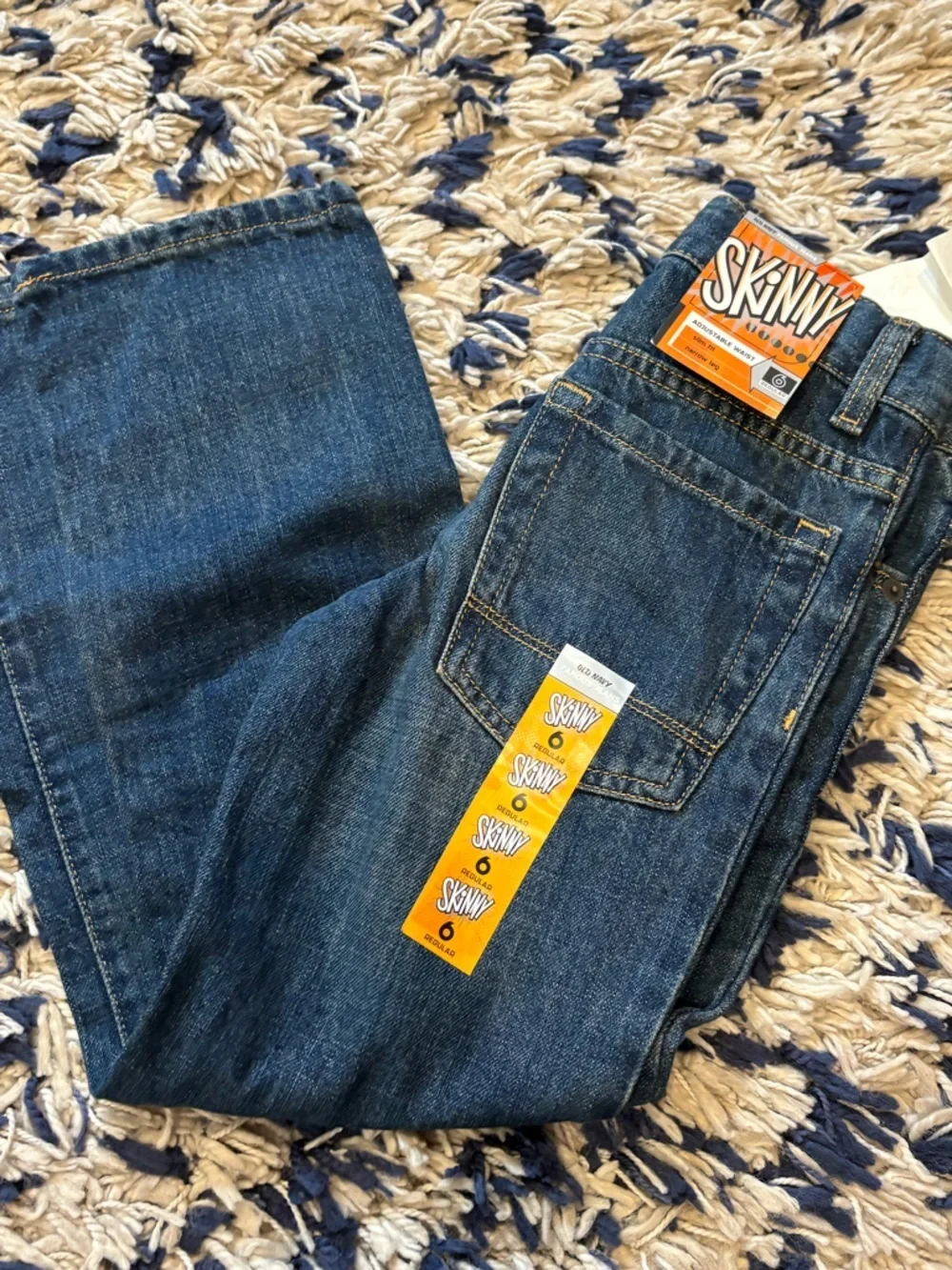 NWT ✨ Old Navy Classic Dark Blue boys skinny Jeans - Size 6